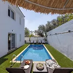 Sunnyvillas: 3br Family Villa☆private Pool *