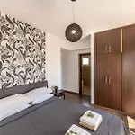 Sunnyvillas: 3br Family Villa☆private Pool Holiday home