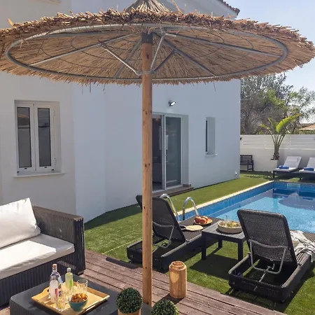 Sunnyvillas: 3br Family Villa☆private Pool Protaras