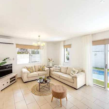 Sunnyvillas: 3br Family Villa☆private Pool *