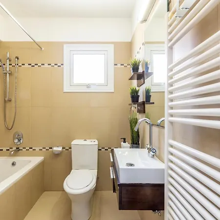 Semesterbostad Sunnyvillas: 3br Family Villa☆private Pool *