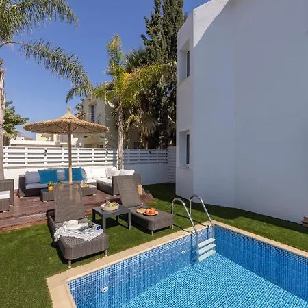 Sunnyvillas: 3br Family Villa☆private Pool Semesterbostad
