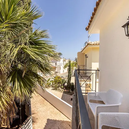 Sunnyvillas: 3br Family Villa☆private Pool Semesterbostad Protaras