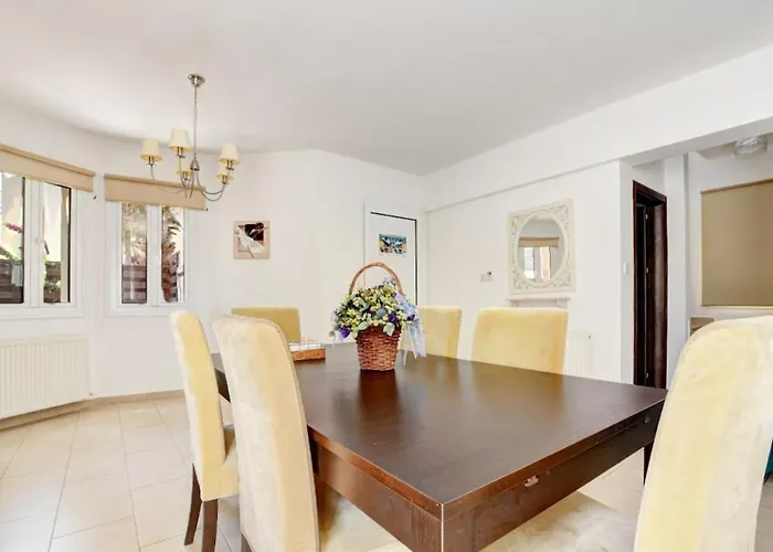 Sunnyvillas 3br Family Private Pool Cl23 펜션 프로타라스